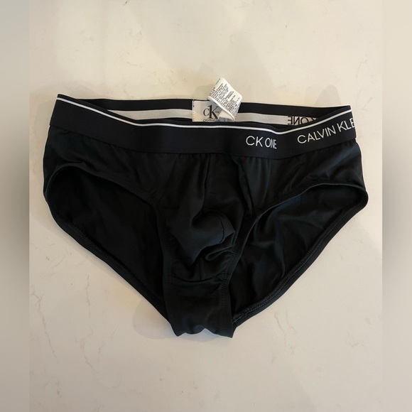 NWOT Calvin Klein micro hip brief, size S - Picture 2 of 4